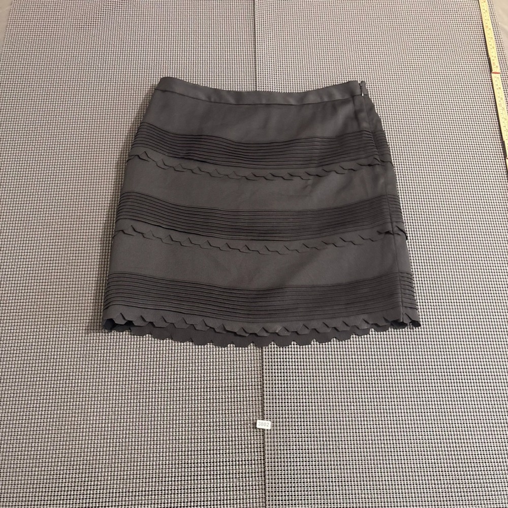 Banana Republic Womens Black Scalloped Pintuck Mini Skirt Size 4